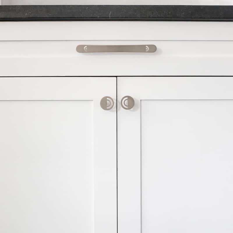 Hapny Home H22 Horizon 1-1/2" Round Modern Luxury Designer See Through