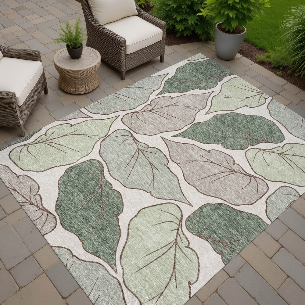 Machine Washable Indoor/ Outdoor Contemporary Floral Chantille Rug