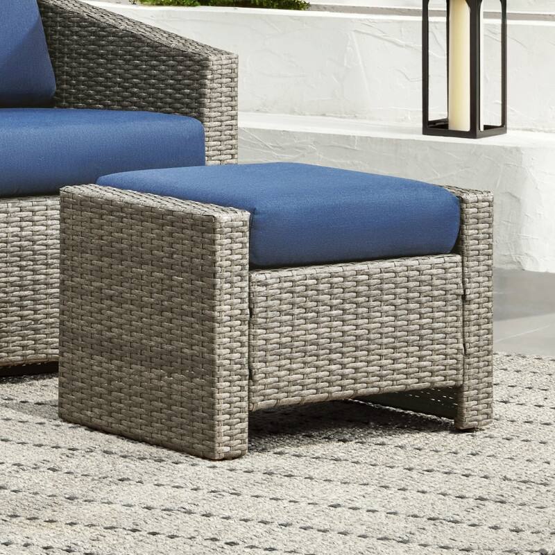 Oakley Outdoor Wicker Patio Furniture Swivel Chair