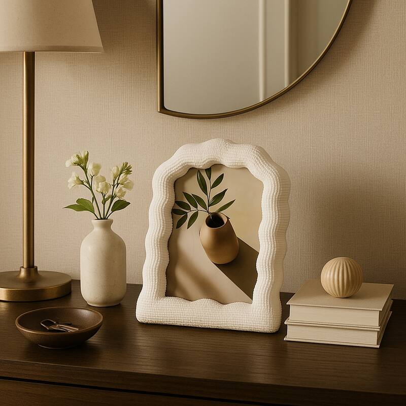 Resin Sculptured Wavy Arch Photo Frame - White - 7.25"