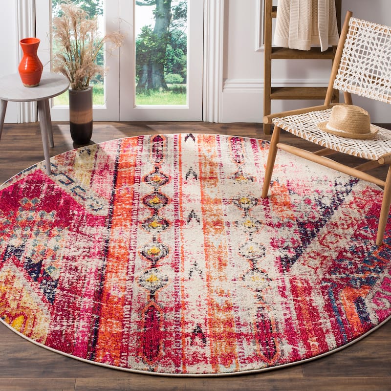 SAFAVIEH Monaco Lumturije Distressed Boho Rug - 5' x 5' Round - Magenta/Multi