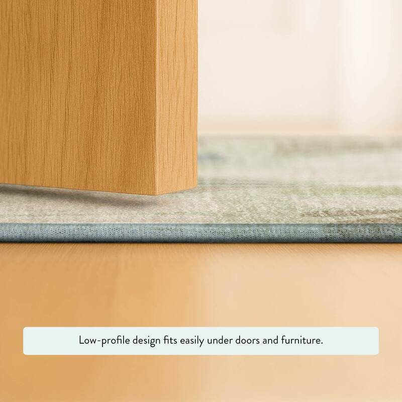 Machine Washable Indoor/ Outdoor Modern Gilcrest Chantille Rug