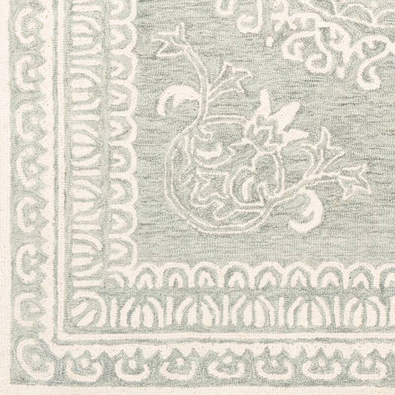 Livabliss Traditional Newcastle Medallion Area Rug