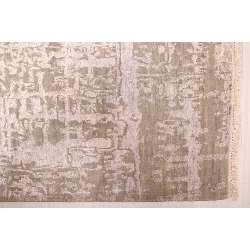 ECARPETGALLERY Hand-knotted Legacy Grey Silk, Wool Rug - 2'7 x 9'10