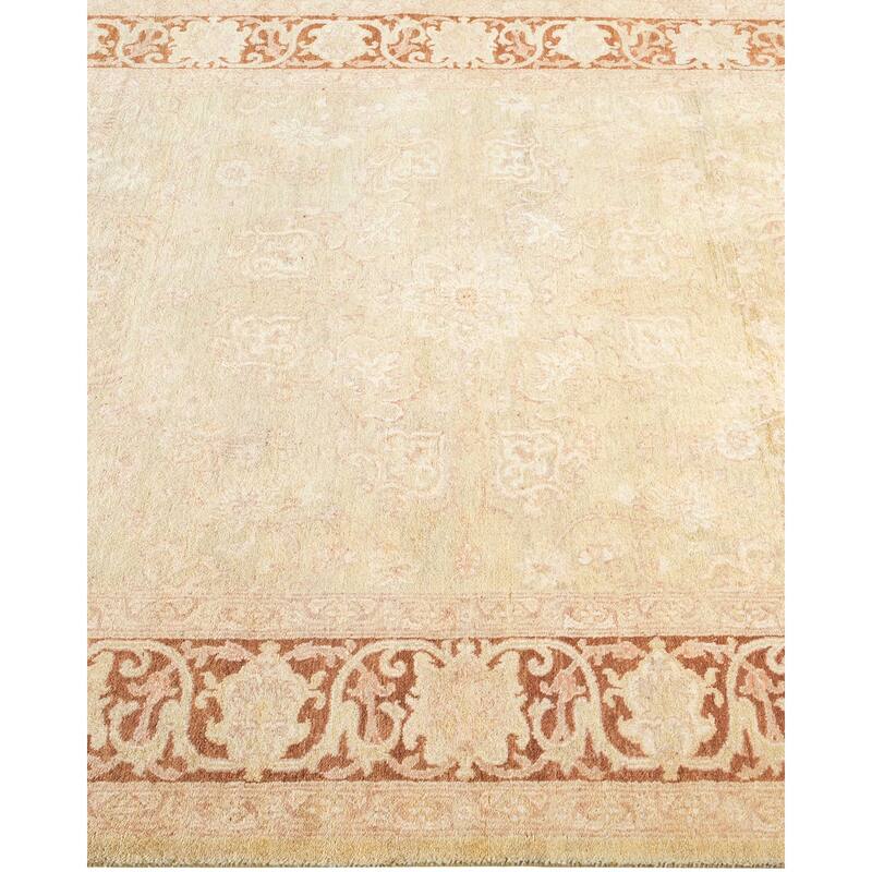 Overton Handknotted Wool Traditional Oriental Light Gray Area Rug - 4' x 6'