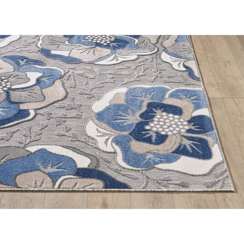 Domani Napa Modern Bloom Indoor / Outdoor Area Rug