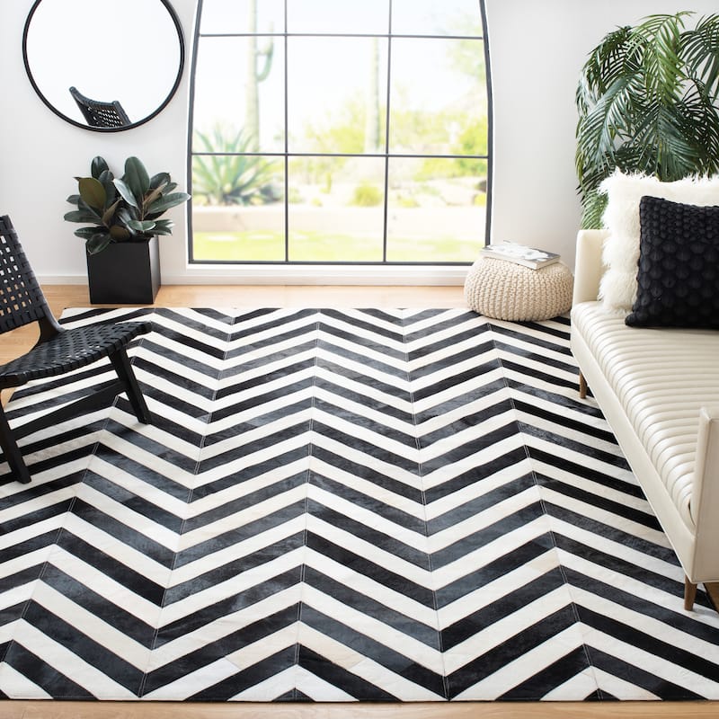 SAFAVIEH Handmade Studio Leather Khalilah Modern Leather Rug