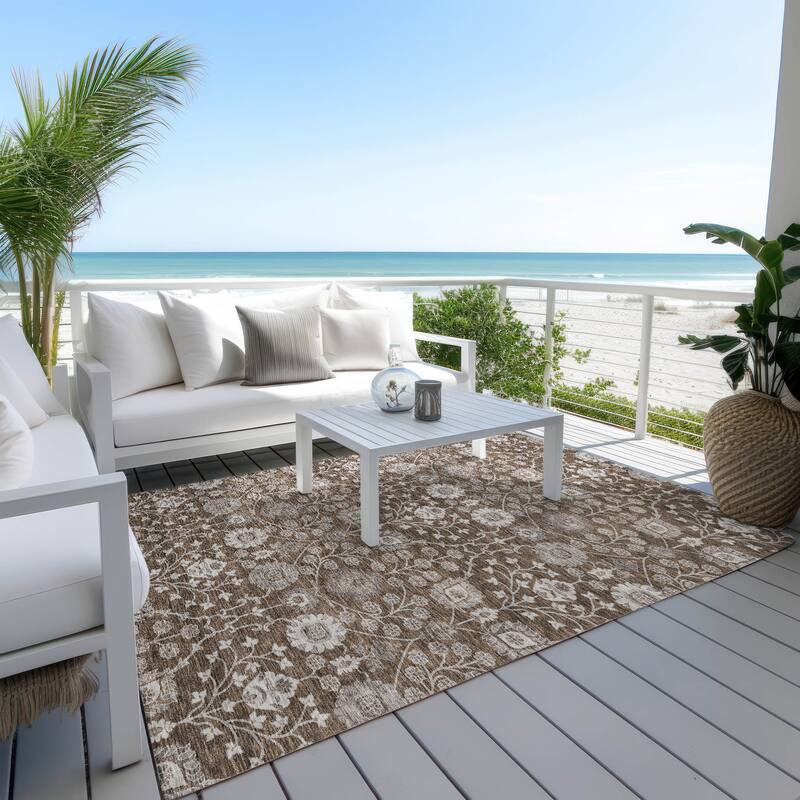 Machine Washable Indoor/ Outdoor Traditional Casual Chantille Rug