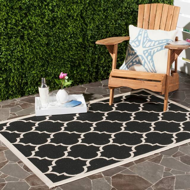 SAFAVIEH Courtyard Kathy Indoor/ Outdoor Waterproof Patio Backyard Rug - 4' x 5'7" - Black/Beige