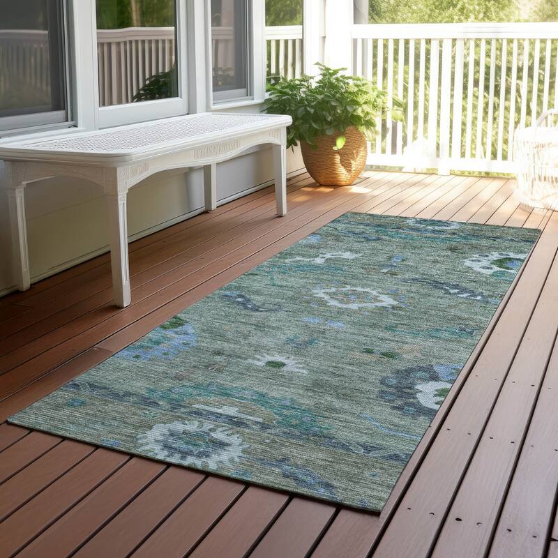 Machine Washable Indoor/ Outdoor Traditional Boho Chantille Rug - Aloe - 2'3" x 7'6"