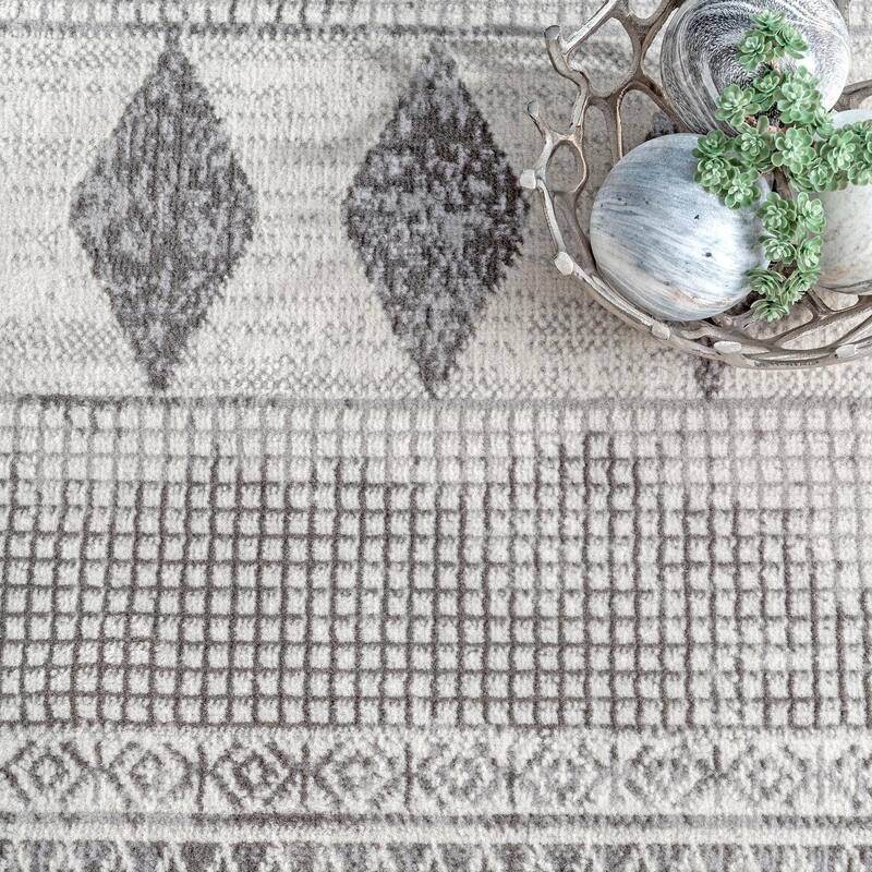 Nuloom Mosaic Tribal Stripes Solid Area Rug