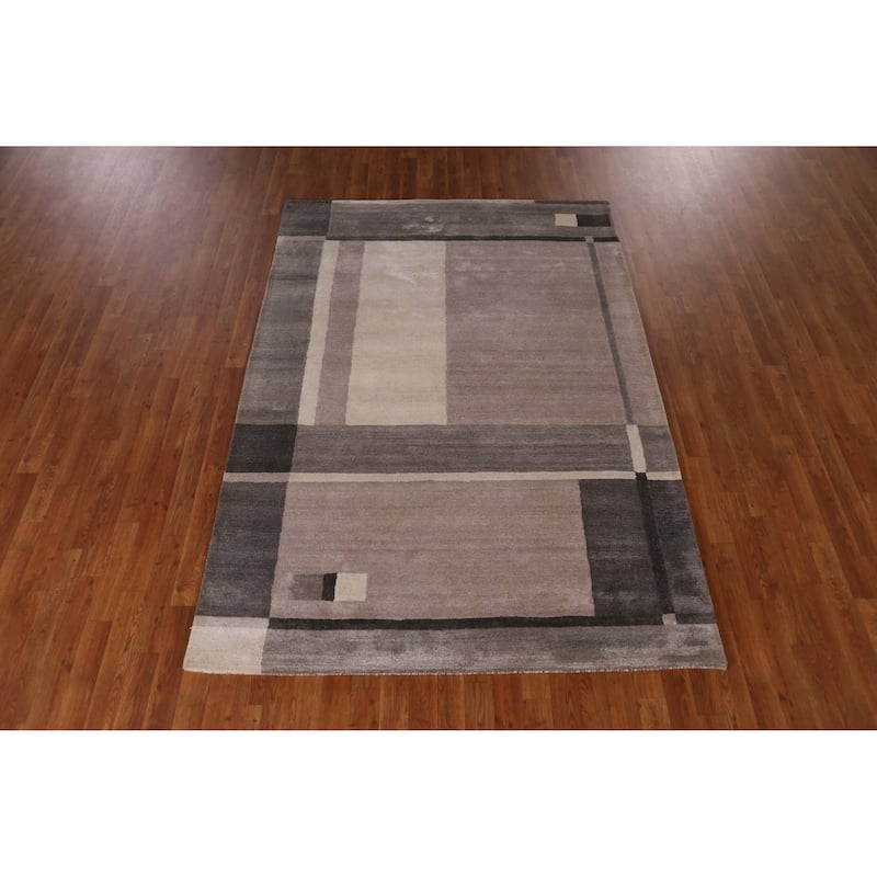 Contemporary Modern Indian Area Rug Hand-Tufted Grey Wool Carpet - 5'3" x 7'7"