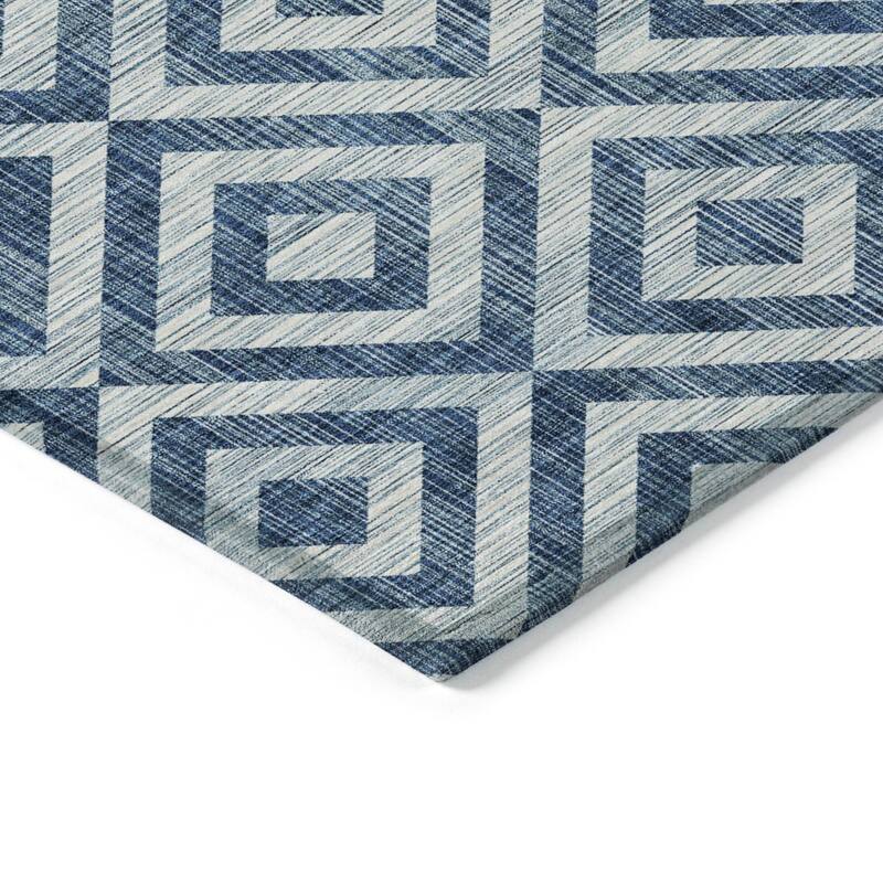 Machine Washable Indoor/ Outdoor Chantille Diamond Geo Rug