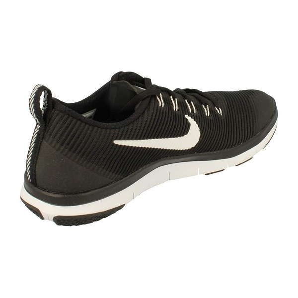 nike free train versatility black