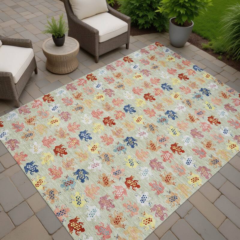 Machine Washable Indoor/ Outdoor Modern Frogs Chantille Rug