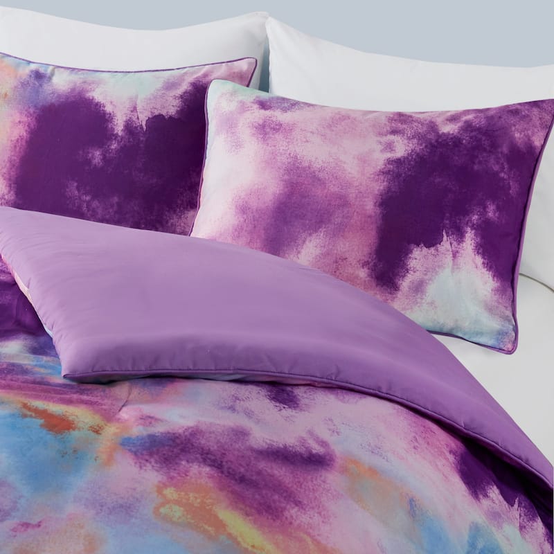 Intelligent Design Karissa Watercolor Tie Dye Printed Duvet Cover Set with Throw Pillow