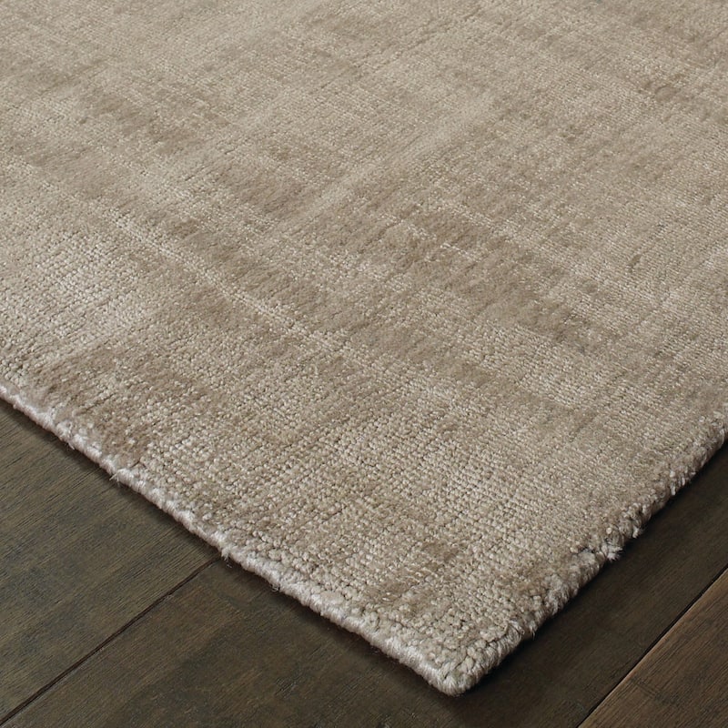 Style Haven Arysdaghes Plush Hand-tufted Area Rug - 8' x 10'