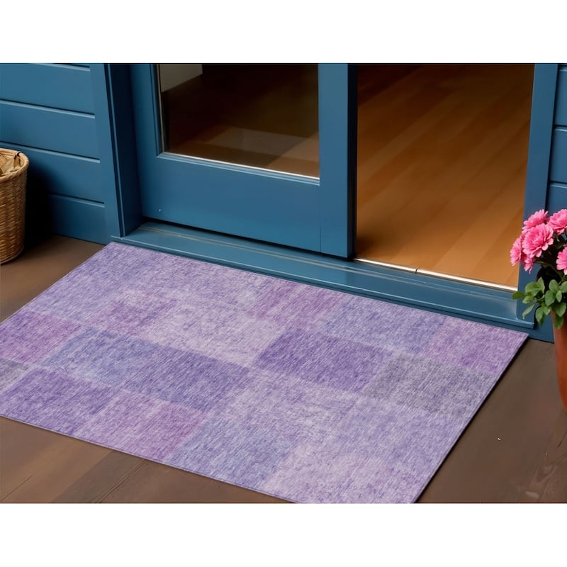 HomeRoots Patchwork Transitional Rectangle Outdoor Rug - 3' x 5'