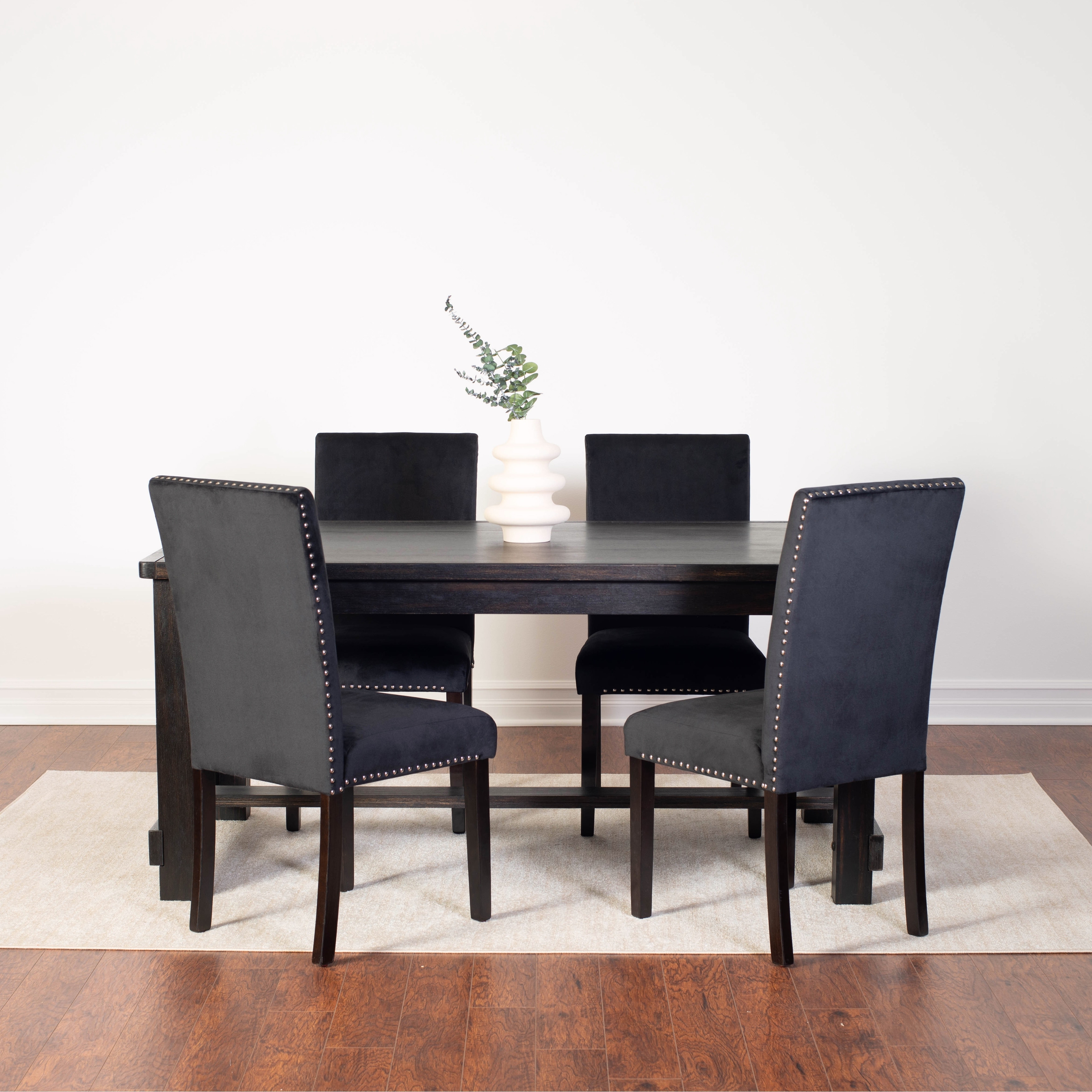 Round hill best sale furniture dining table