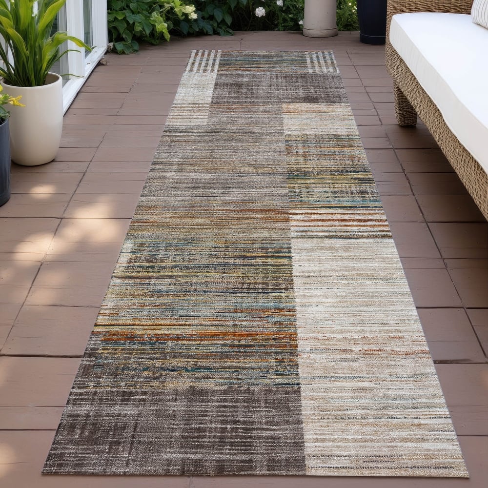 Machine Washable Indoor/Outdoor Contemporary Geo Chantille Rug