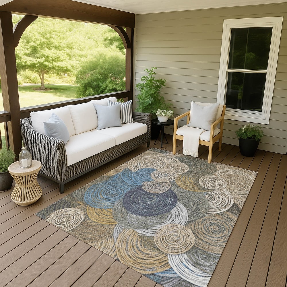 Machine Washable Indoor/ Outdoor Modern Twister Chantille Rug