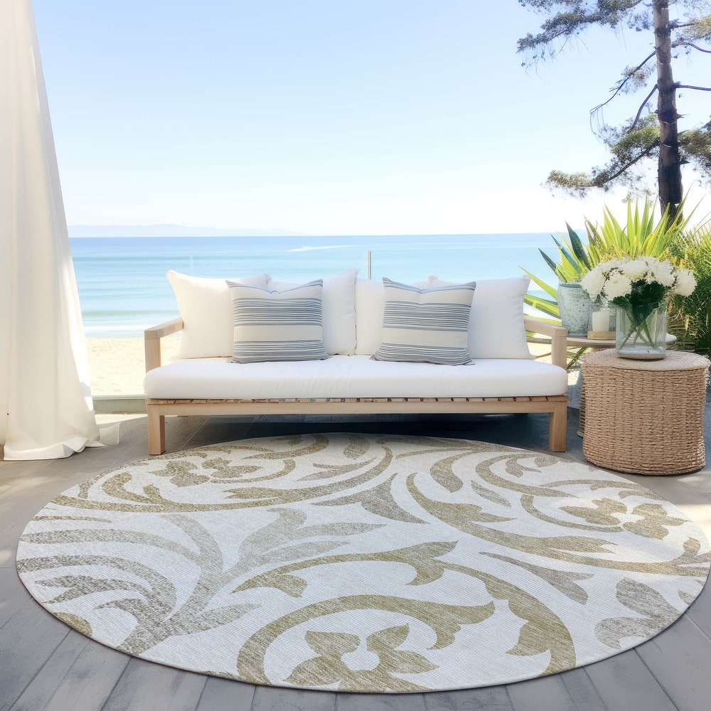 Machine Washable Indoor/ Outdoor Chantille Floral Scroll Rug