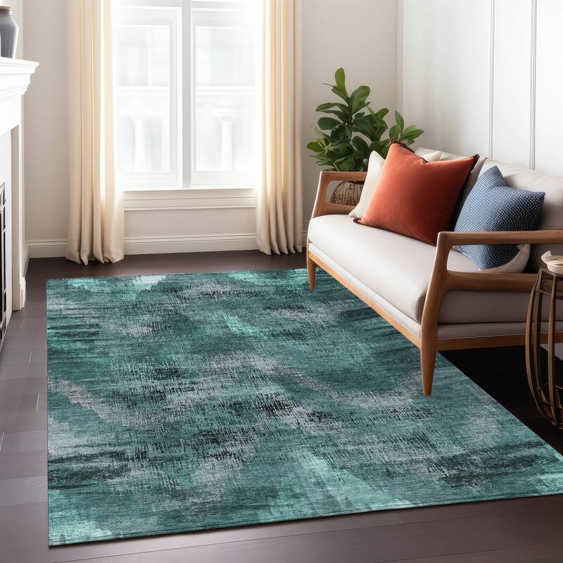 Machine Washable Indoor/ Outdoor Chantille Distressed Chevron Rug