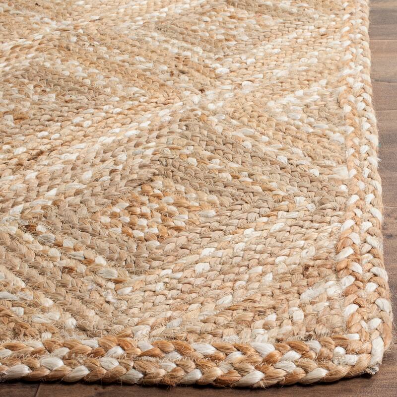 SAFAVIEH Handmade Natural Fiber Astri Diamond Jute Rug On Sale Bed
