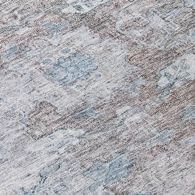 Machine Washable Indoor/ Outdoor Chantille Distressed Traditional Rug