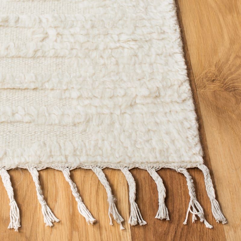 SAFAVIEH Handmade Casablanca Shag Luma Tribal Wool Rug