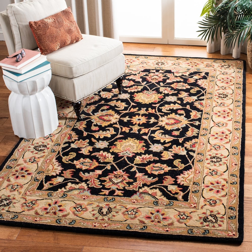 SAFAVIEH Handmade Heritage Ceca Traditional Oriental Wool Rug