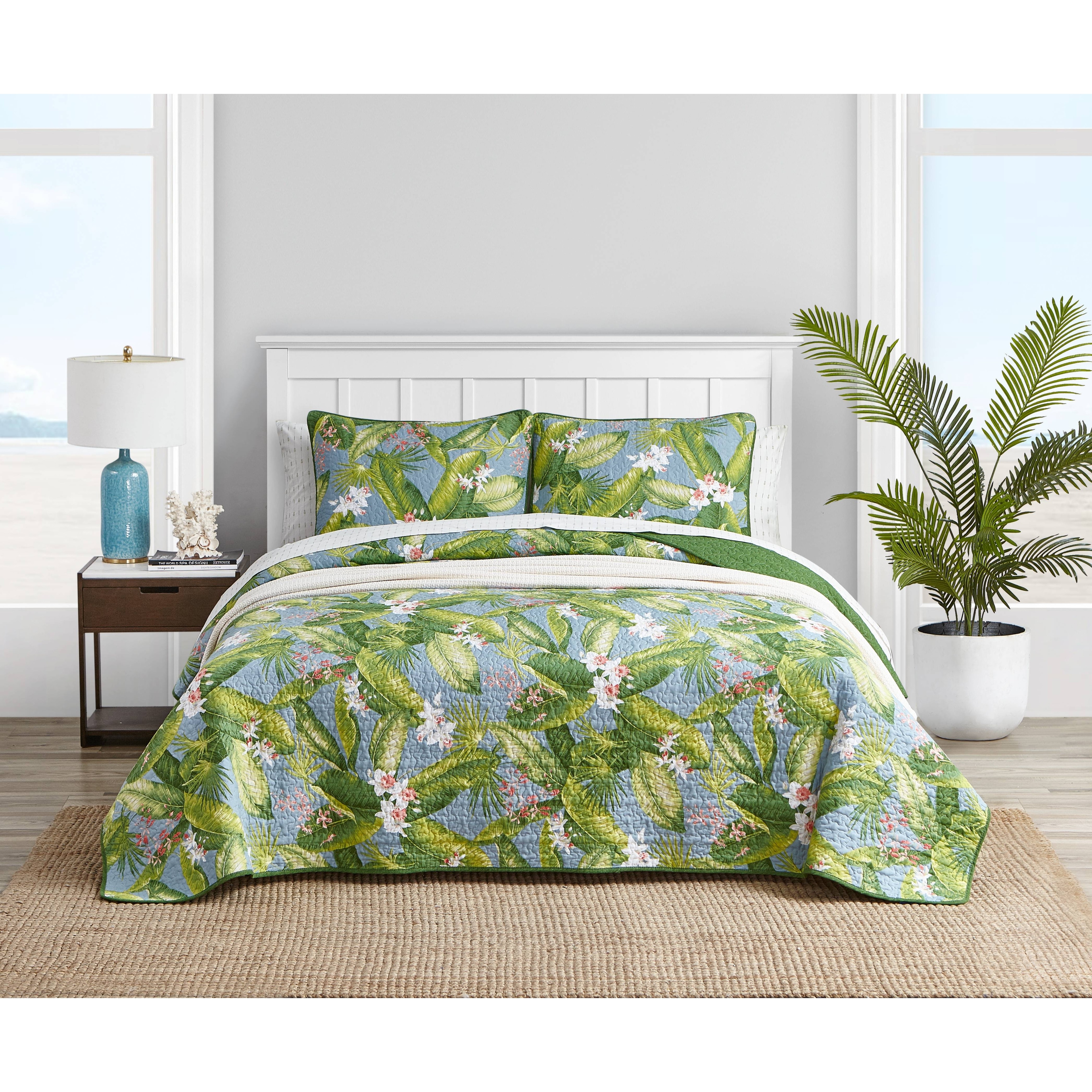 Tommy Bahama Aregada Dock Tropical Foliage Soft Textured Quilt (Blue, 3 Piece Set)