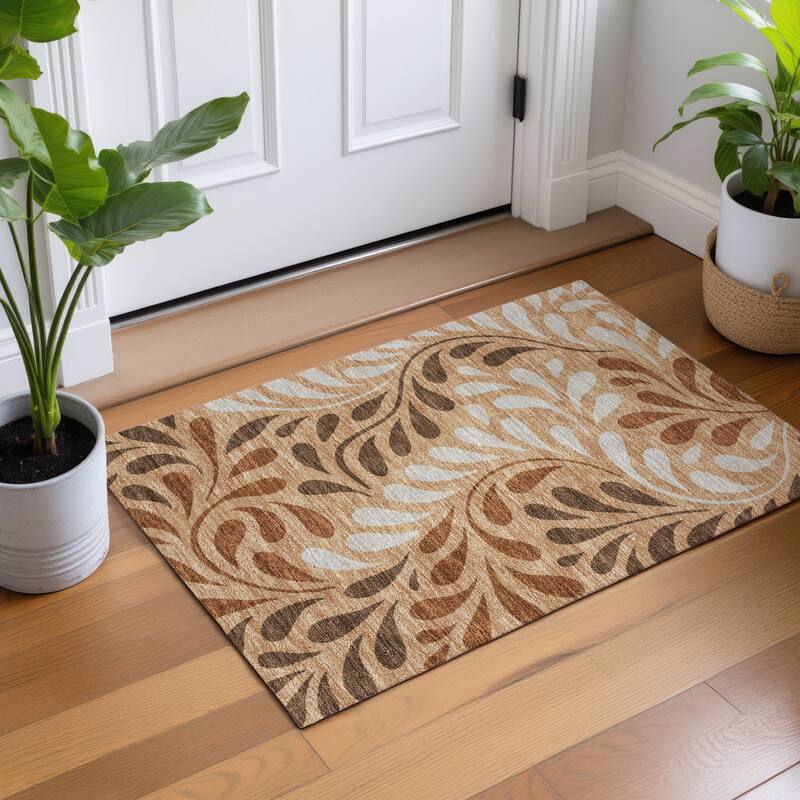 Machine Washable Indoor/ Outdoor Floral Arabesque Chantille Rug