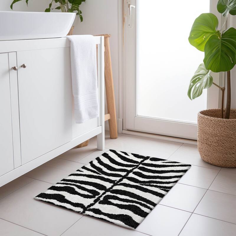 Premium Washable Super Soft Animal Print Mayfield Rug - Pearl - 1' 8" x 2' 6" - Rectangle