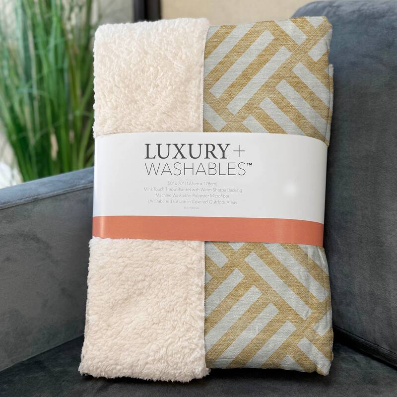 Premium Machine Washable Contemporary Geo Sherpa Throw Blanket
