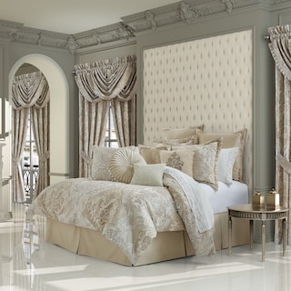 J. Queen New York Belgium Comforter Set
