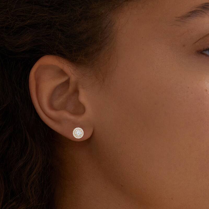 1/4ct TDW Diamond Halo Stud Earrings in 10K Yellow Gold for Women