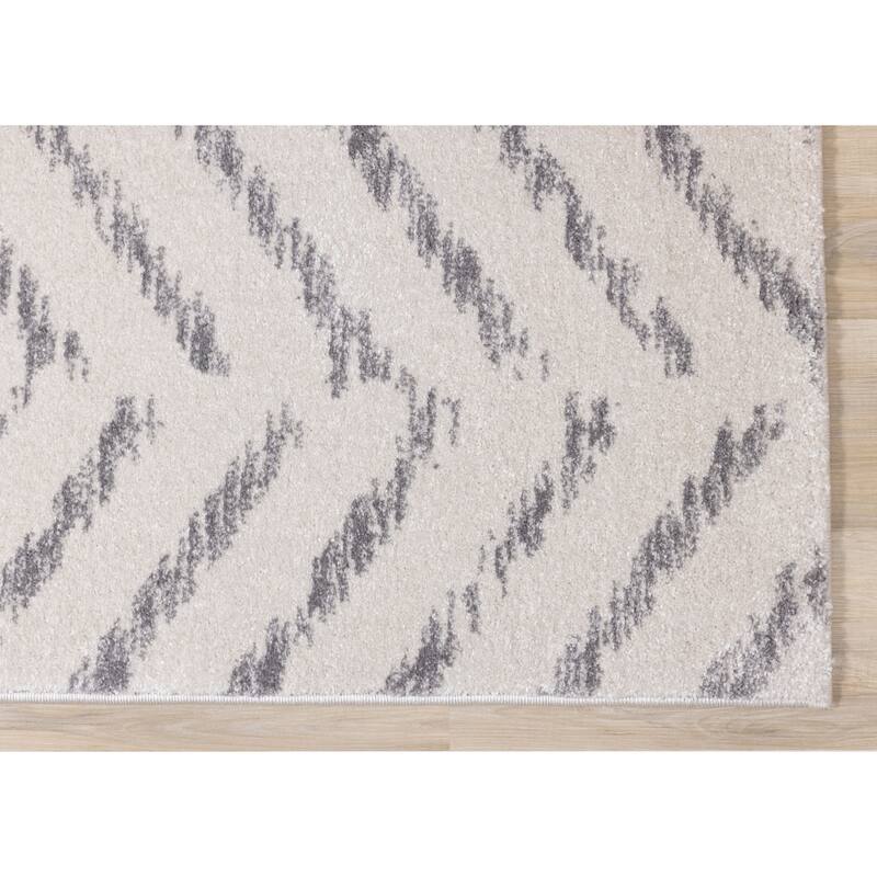 Brookfield Collection - Faded Grey/Cream Zig Zag Rug