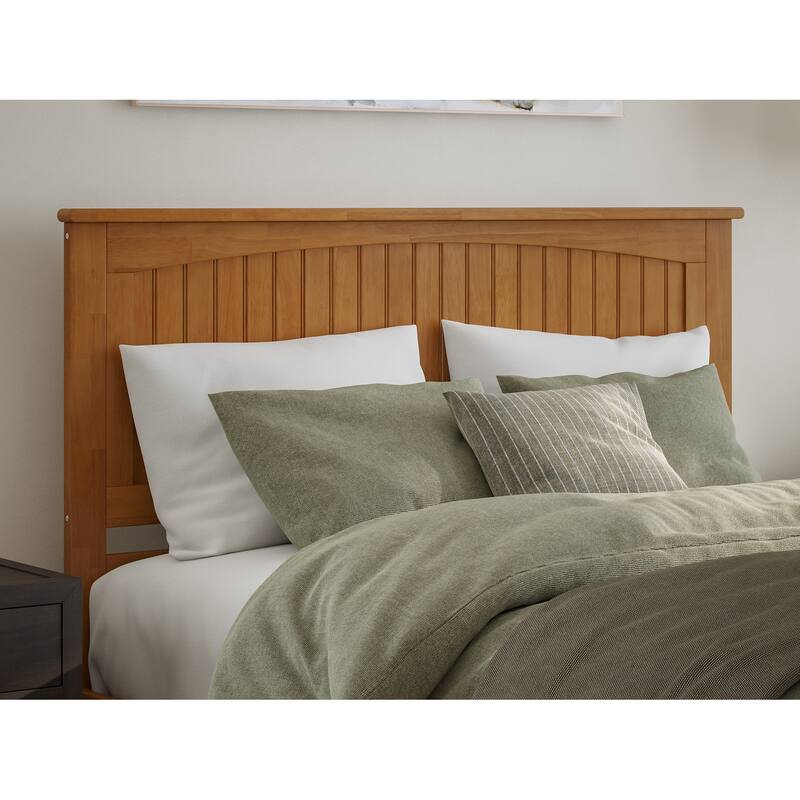 Nantucket Bed with Matching Footboard and Twin XL Trundle