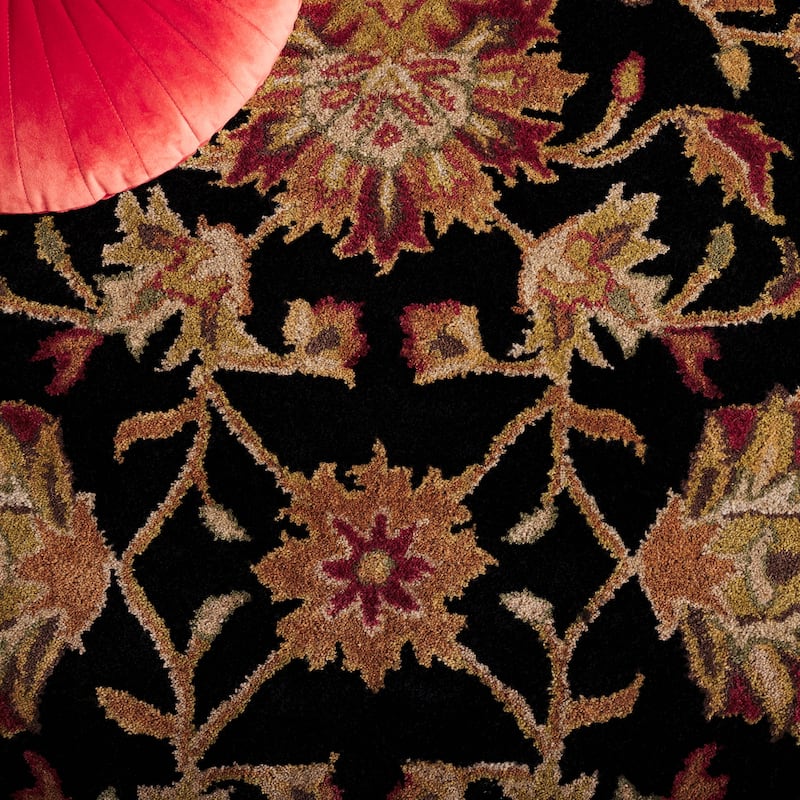 SAFAVIEH Handmade Heritage Burkhild Traditional Oriental Wool Rug