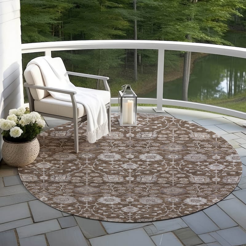 Machine Washable Indoor/ Outdoor Traditional Casual Chantille Rug