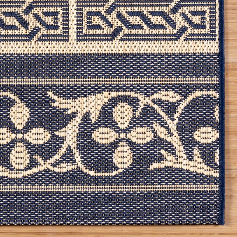 Gertmenian Solterra Bohemian Moroccan Global Weather Resistant Polypropylene Flatweave Indoor/ Outdoor Area Rug Collection