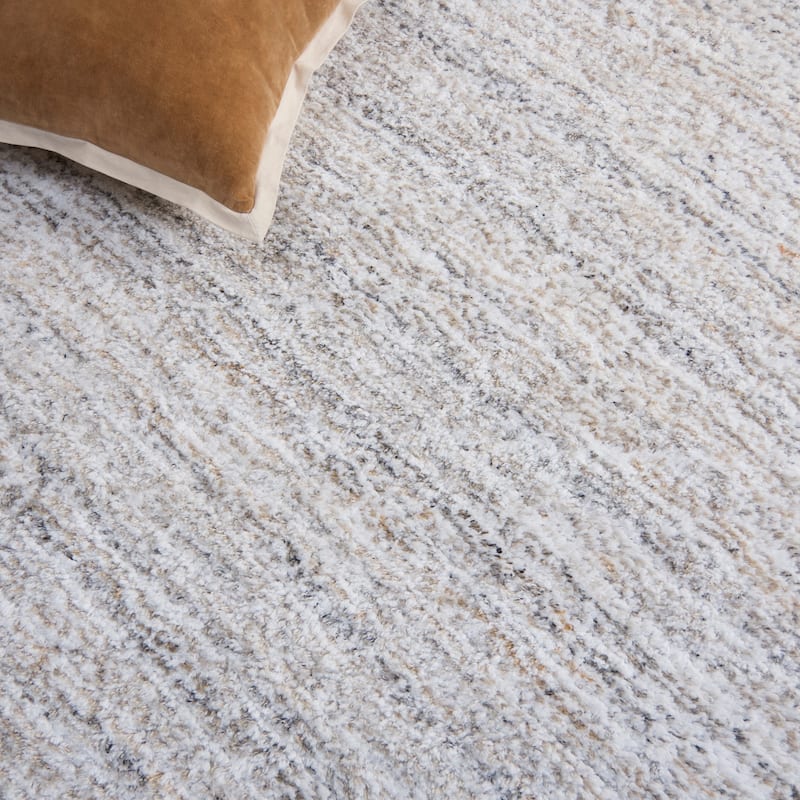 SAFAVIEH Handmade Glory Shag Stergiani Rug