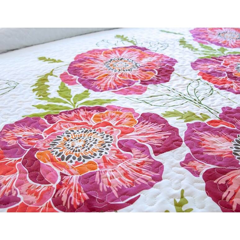 Oversized Pink Floral Quilt Set