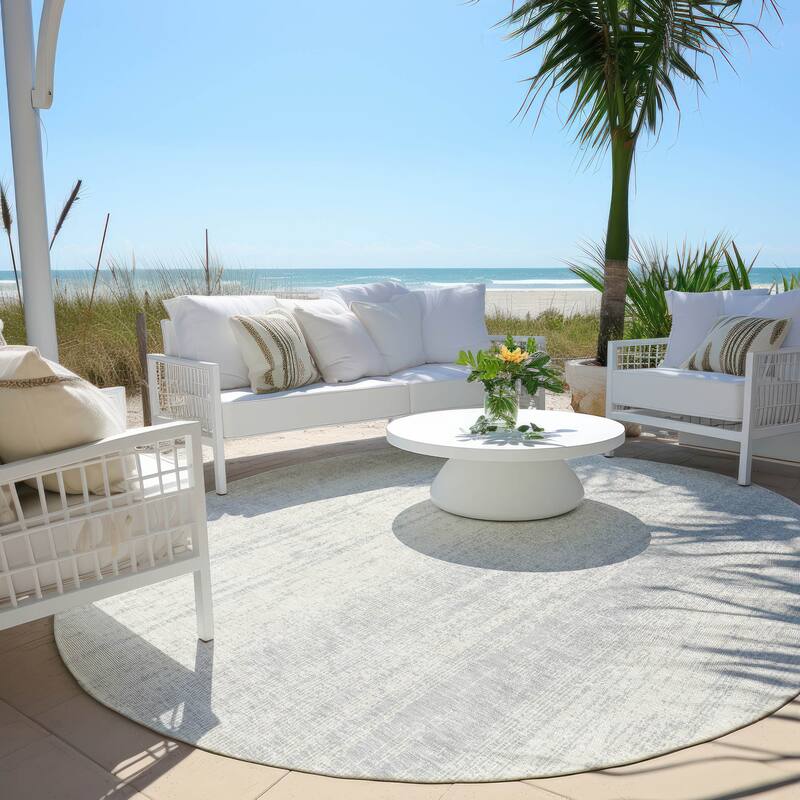 Machine Washable Indoor/ Outdoor Chantille Stripes Ombre Rug - Silver - 8' x 8'
