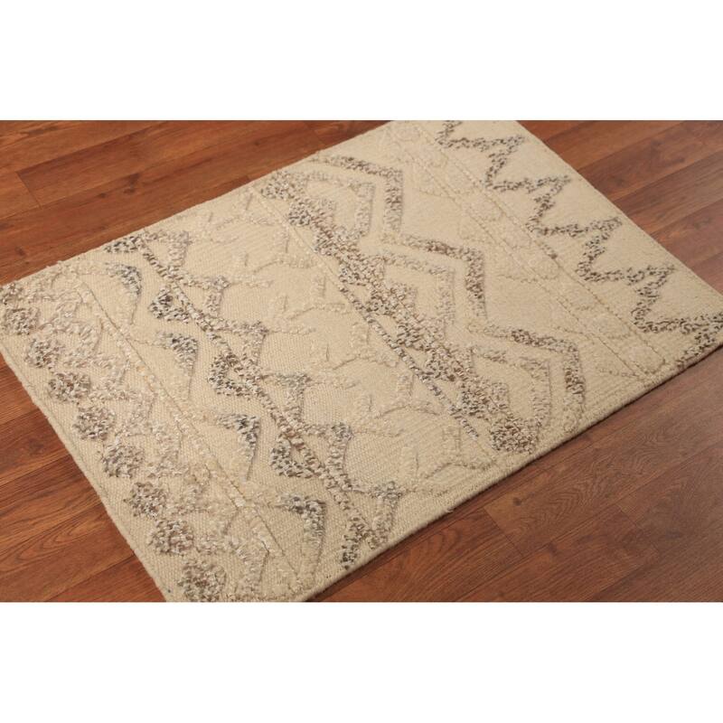 Chevron Style Moroccan Indian Accent Rug Handmade Beige Wool Carpet - 2'0"x 3'0"