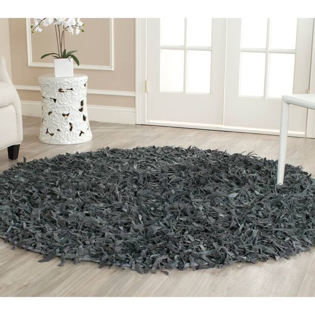 SAFAVIEH Handmade Leather Shag Carlijn Modern Decorative Rug - 6' x 6' Round - Grey