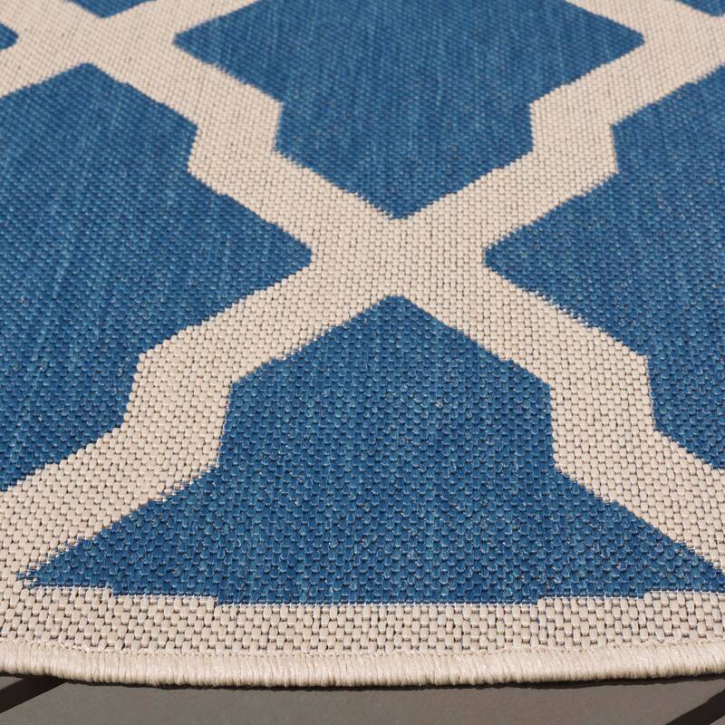 SAFAVIEH Beach House Petrona Indoor/ Outdoor Waterproof Patio Backyard Rug