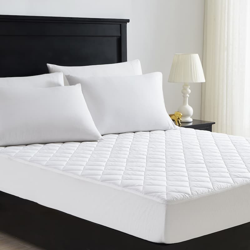 Eddie Bauer® 300 TC Waterproof Mattress Pad (Hypoallergenic)