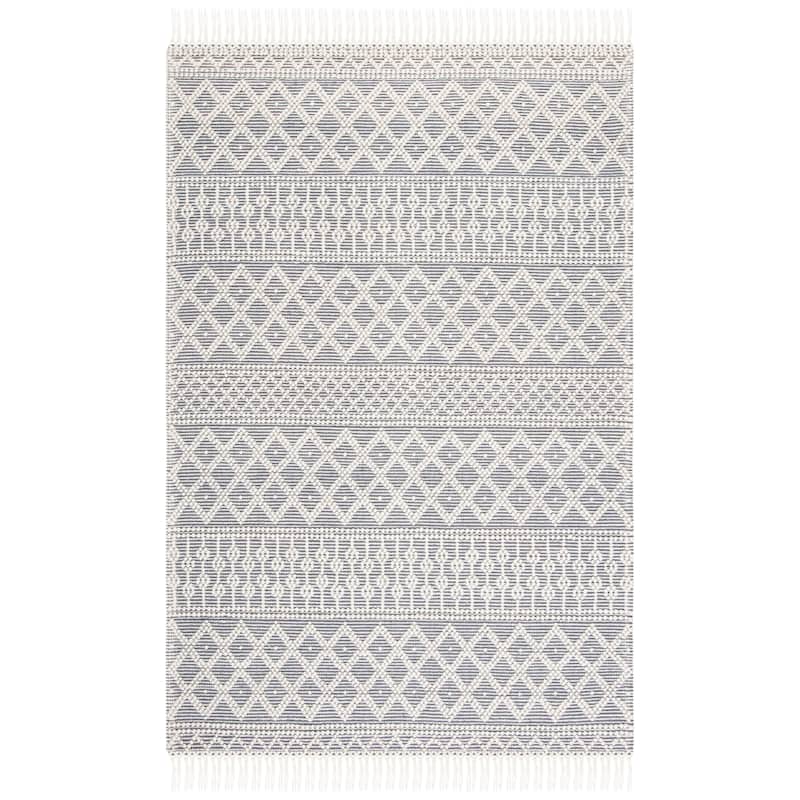 SAFAVIEH Handmade Natura Velitchka Wool Fringe Rug